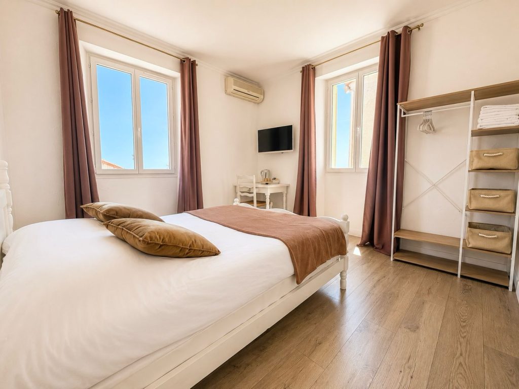 Hotel Les 3 Terrasses Solenzara Chambre double standard bon prix pres de la mer 1